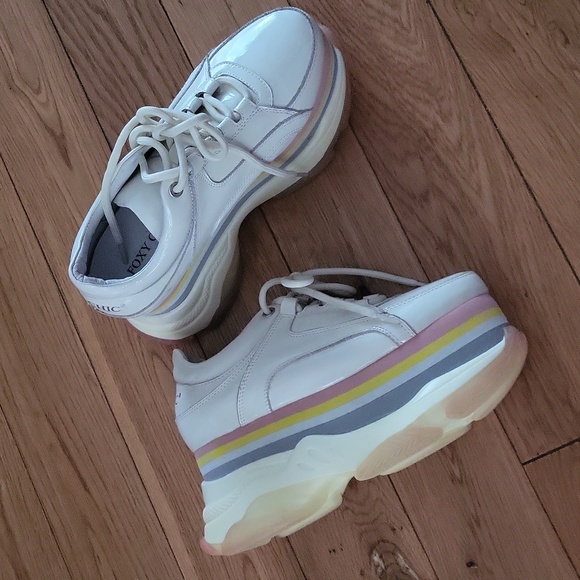 foxy chic Shoes - Foxy chic cream mega platforms size 6